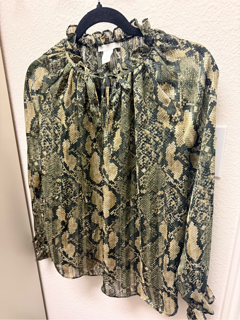 H&M Green and Cream Snake-Print Ruffle Tie-Neck Blouse